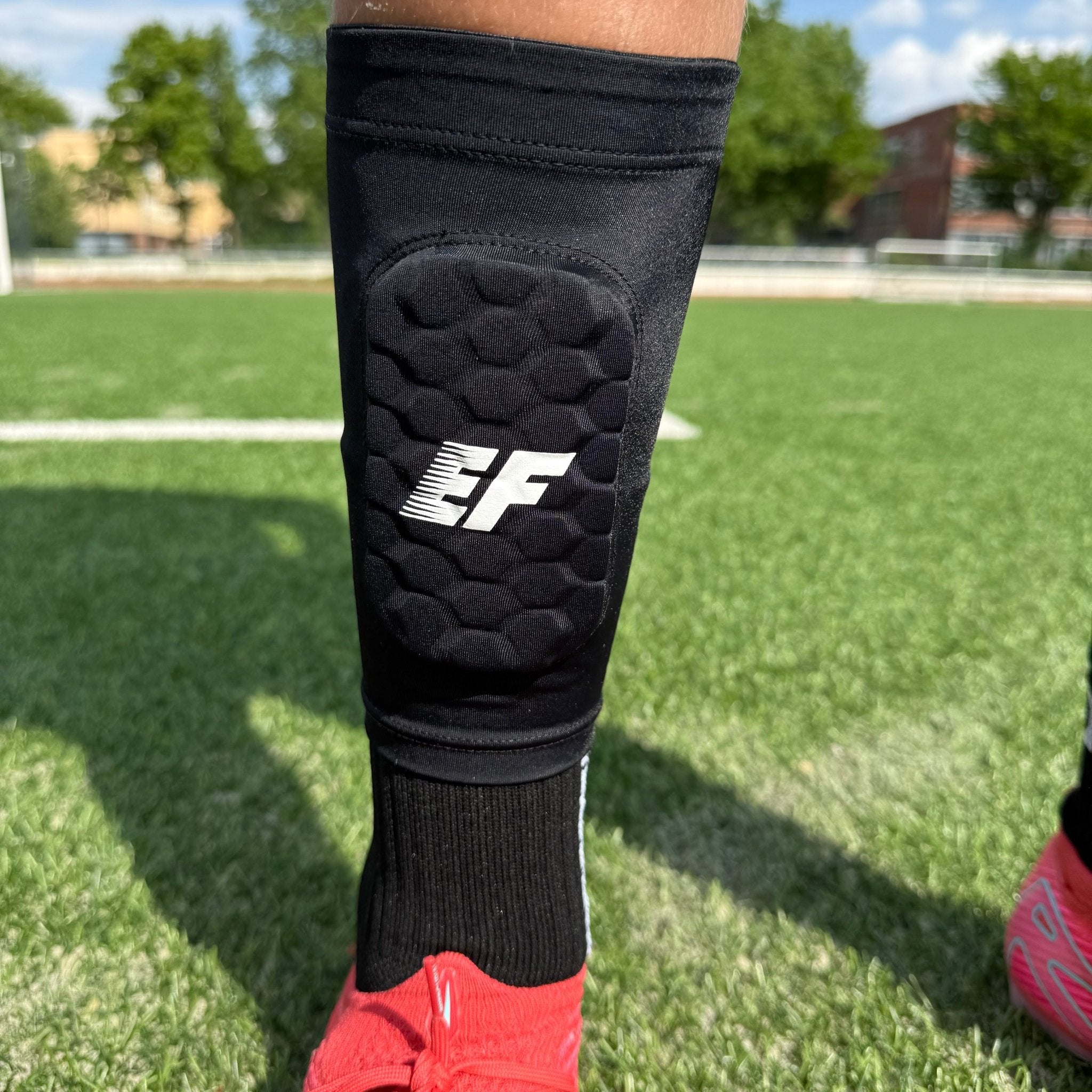 Intergrierte Schienbeinschoner - Elite - Futball