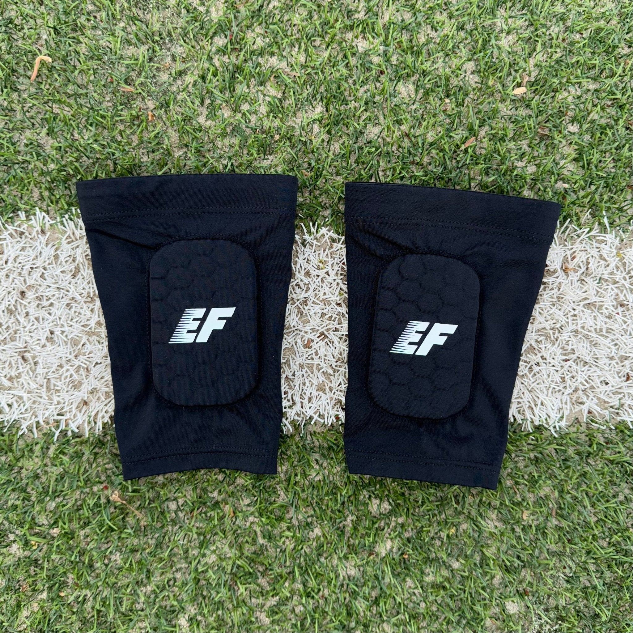 Intergrierte Schienbeinschoner - Elite - Futball